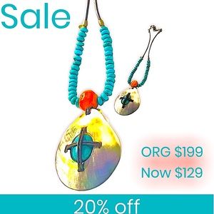STUNNING BEAUTIFULLY DESIGNED LUX TURQUOISE AND SHELL NECKLACE VERY DESIRABLE